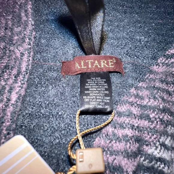 150: NWT OSFM Elegant Pink and Grey Plaid Cape - Picture 5 of 9